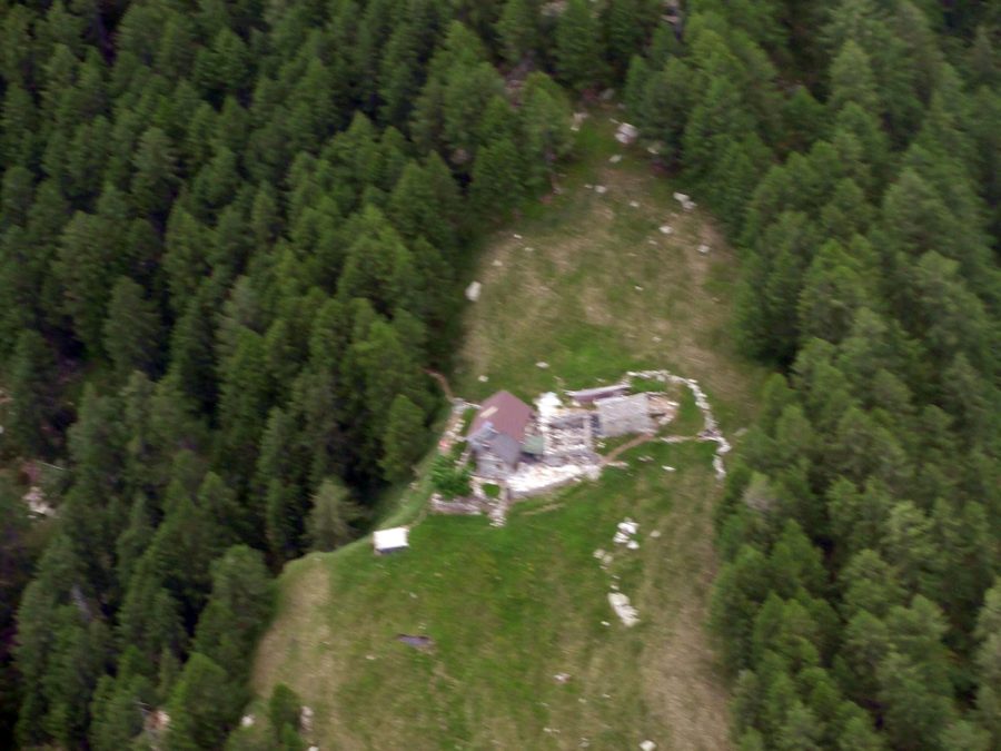 Traditionelles Steinhaus nahe Frasco im Tessin