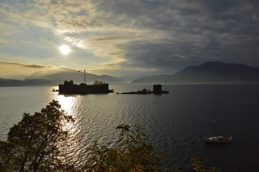Castelli di Cannero auf dem Lago Maggiore mit historischen Ruinen