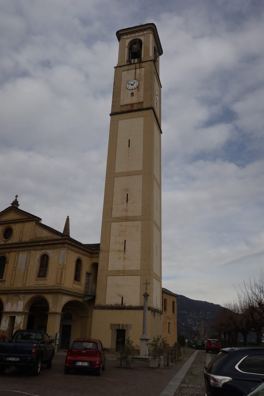 Campanile der Chiesa di San Pietro in Gonte, Oggebbio