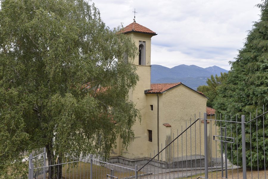 La chiesa di Santa Maria Bambina, o santuario di Pianezza, a Brezzo di Bedero